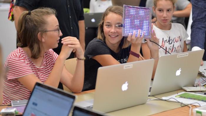 smartfeld Eröffnung Stopperbild